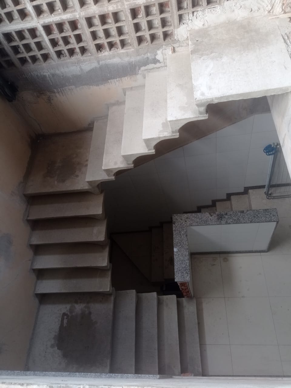 Escada em L 1