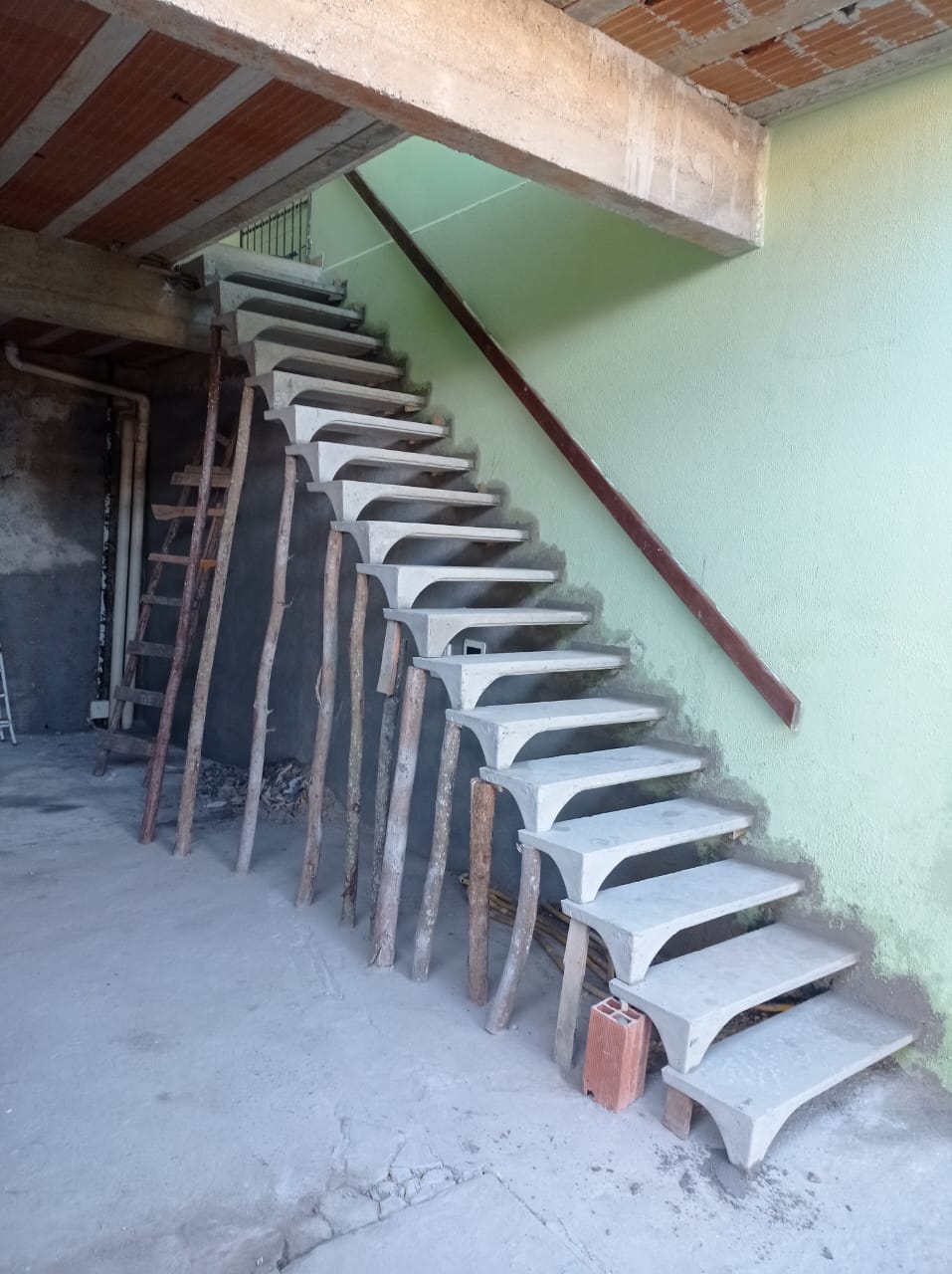 Escada Reta 2