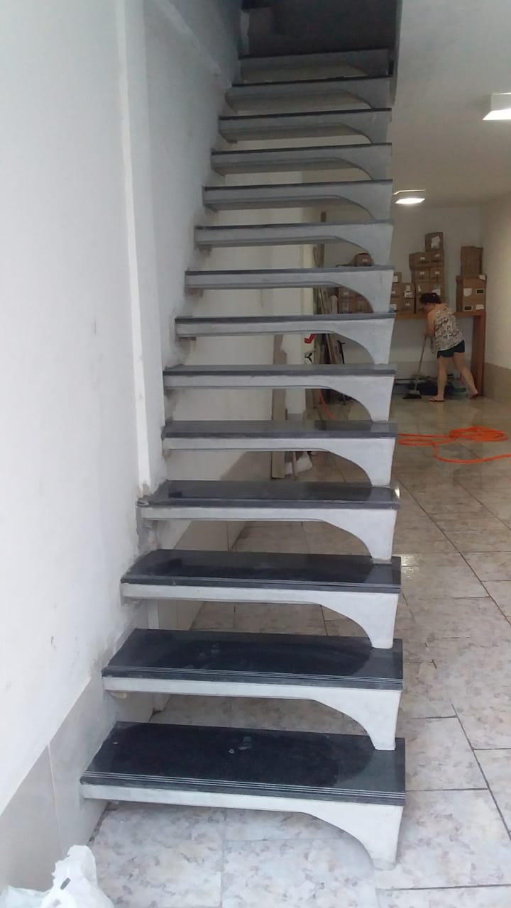 Escada Reta 7